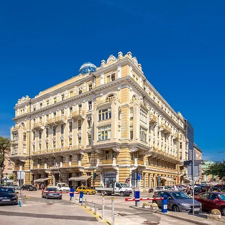 Phanas Rijeka