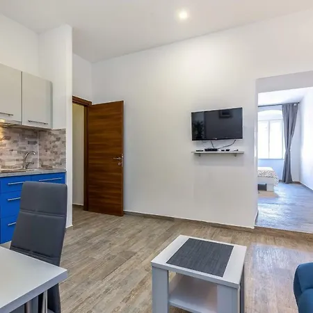 Phanas Apartment