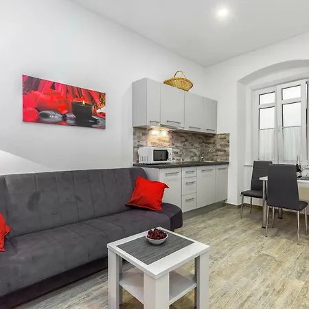 Apartment Phanas